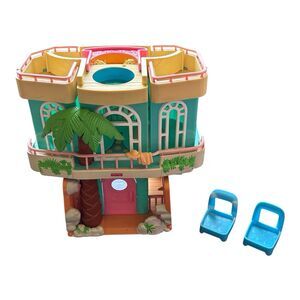 Vtg 2000 Fisher Price Sweet Streets Loving Family Tropical House Plus 2 Chairs